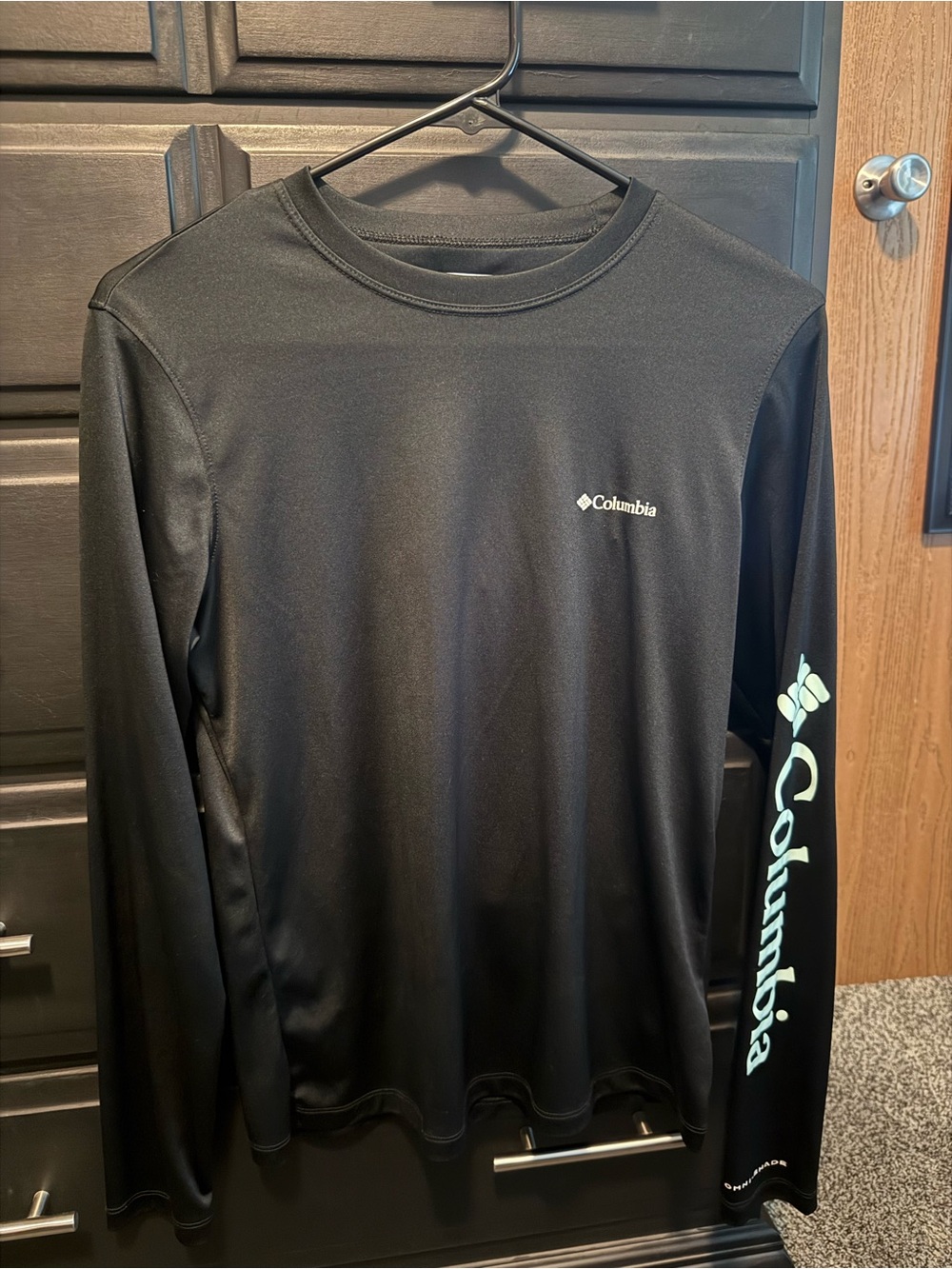 Columbia Black Long-Sleeve Tee with Aqua Logo